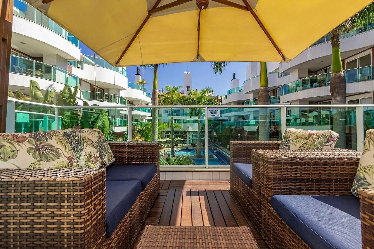 Boulevard Bombinhas: Beachfront Luxury Condo with Pool & 24/7 Security Apartment